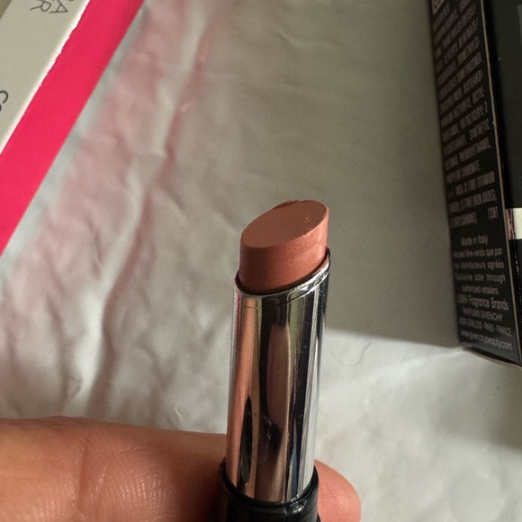 Laura Geller Eyeshadow and Lipstick Set with Pink and Tan - Picture 8 of 8